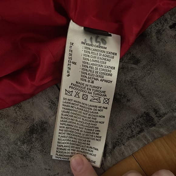 Cropped Leather Jacket - Picture 5 of 5